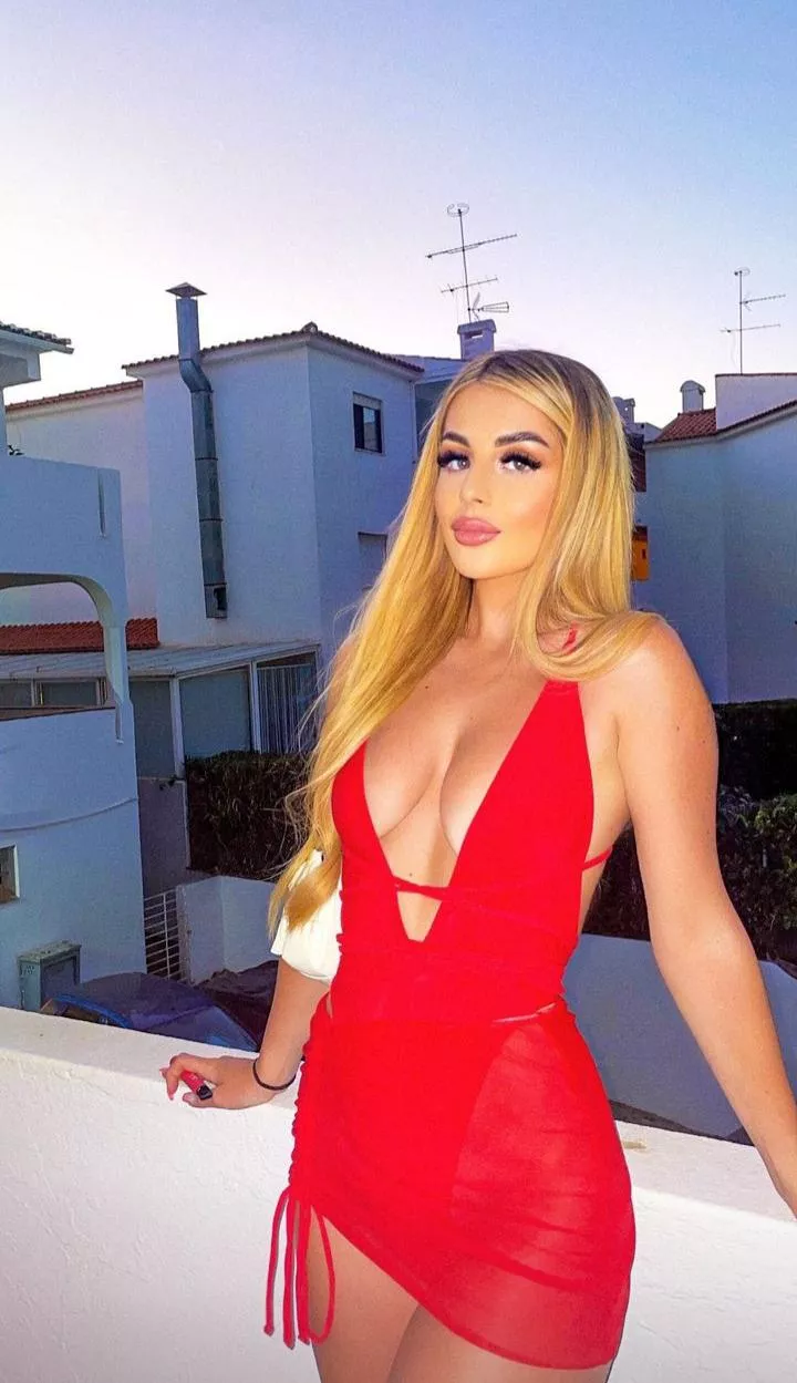 nice tight red dress