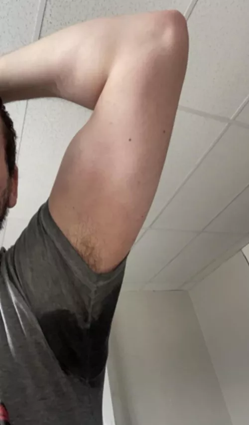 no amount of deodorant seems to work 😅😅