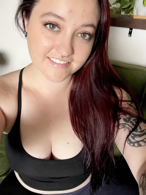 Only smiles 🤍 [f]