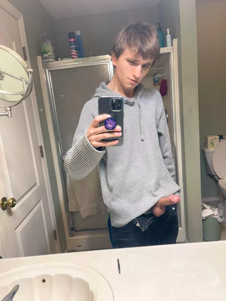 Oops! My jeans came unbuttoned 😱