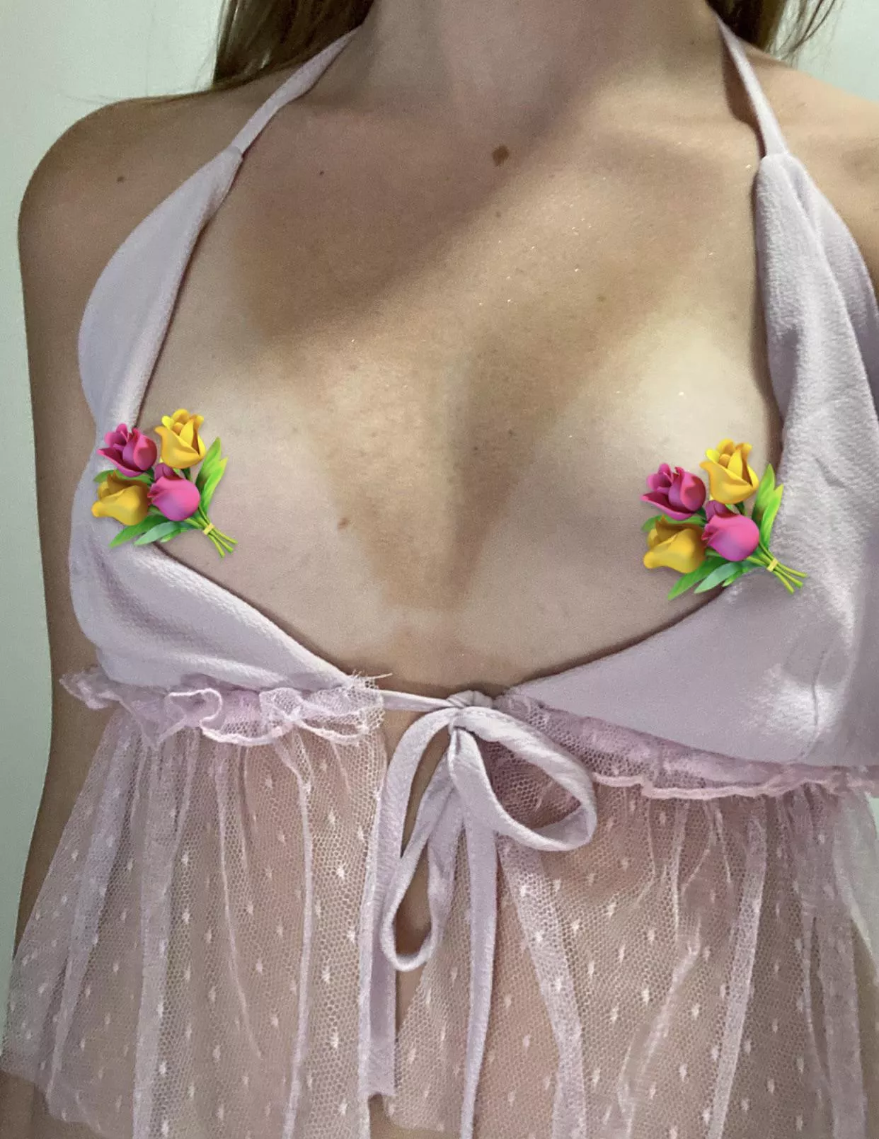 Oops! My top slipped off 🥺💗