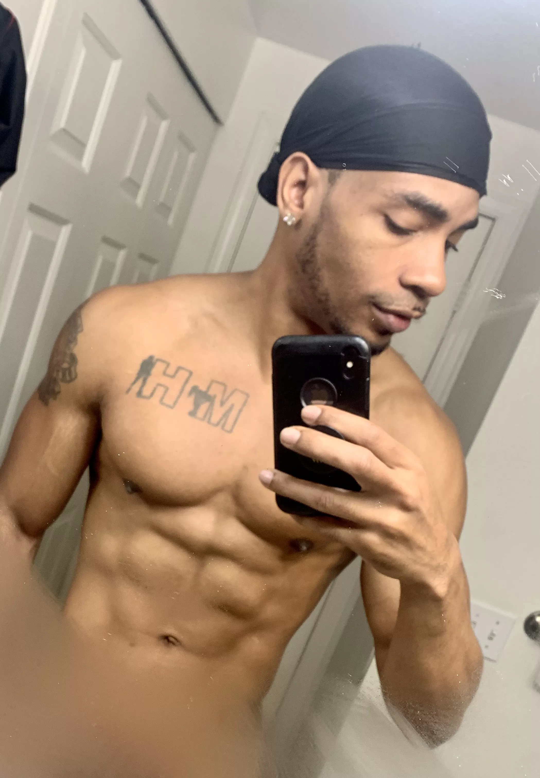 Post Shower action 💪🏾🚿