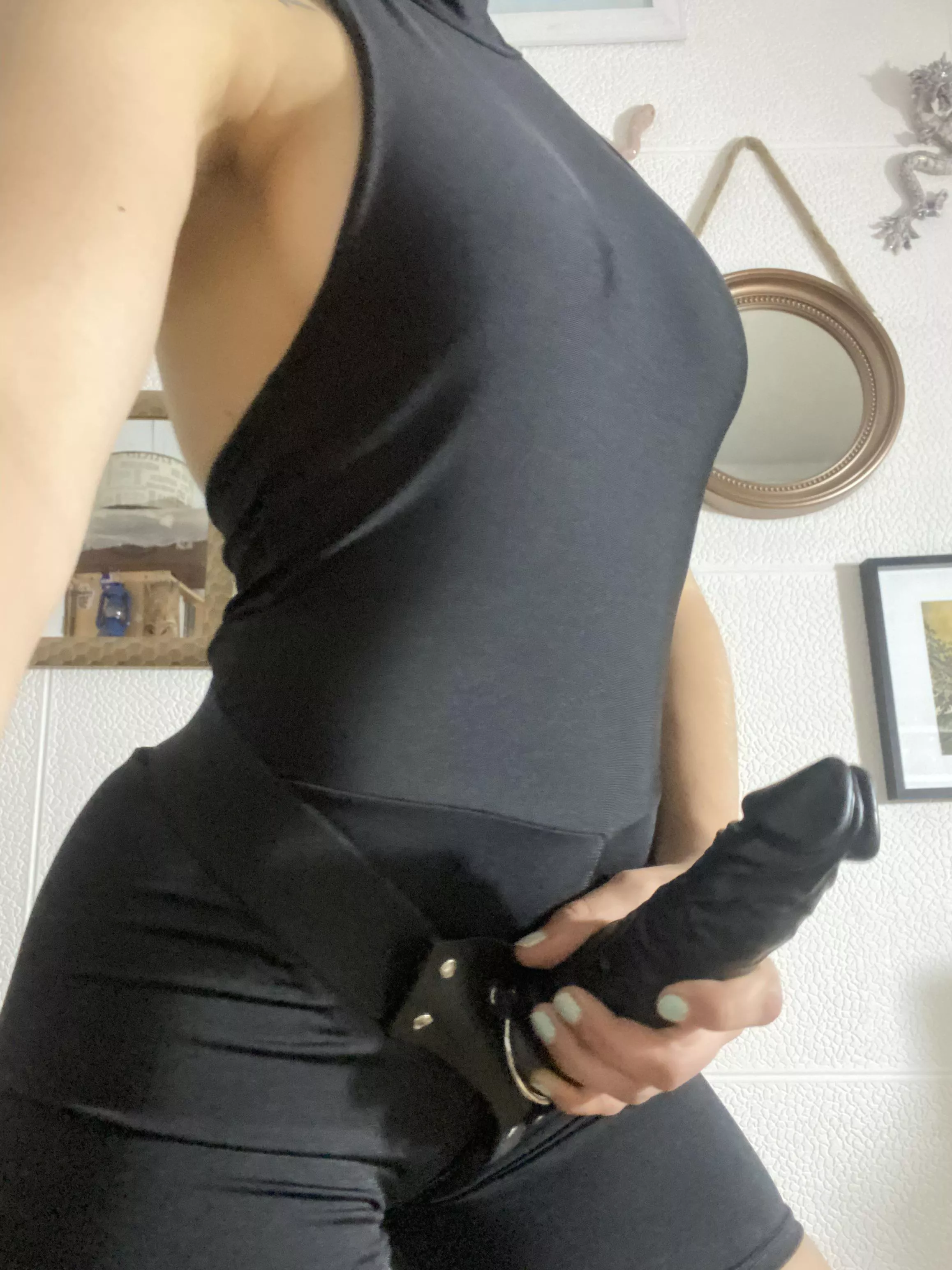 ready to play. only your ass is missing. give it to me 😈