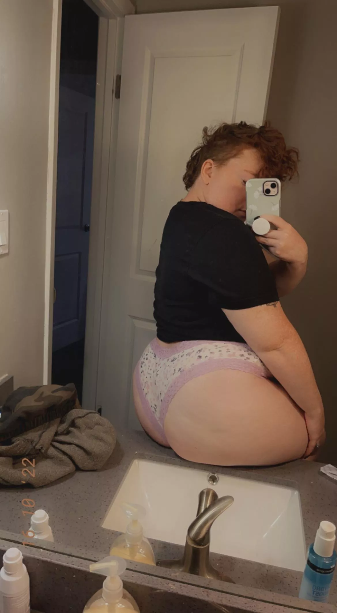 [SELLING] would you bend me over in front of the mirror?🥵 KlK & SC: bunnybabesred