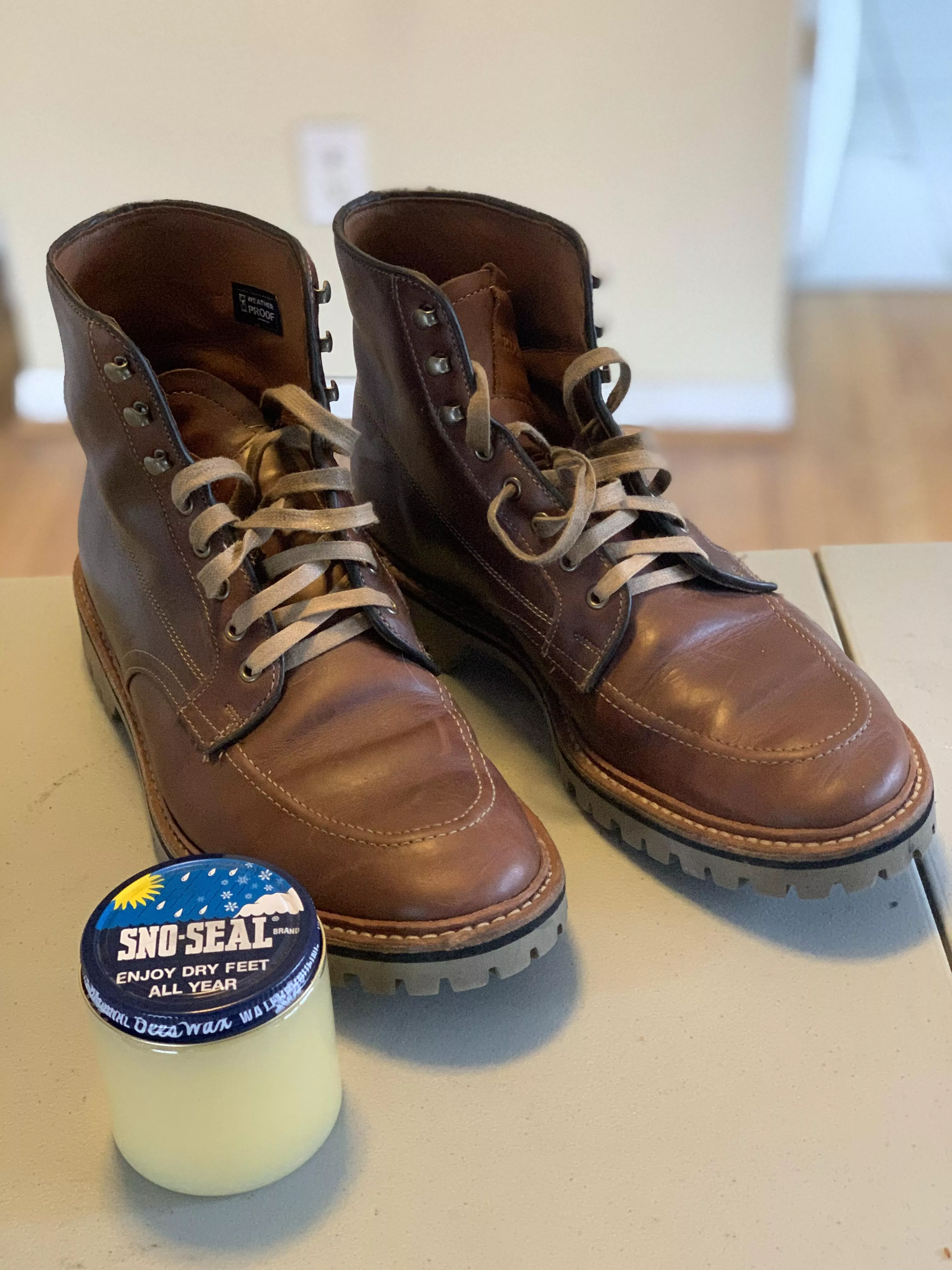 Sno-Sealing my Freeport Weatherproof Lug Boots. (And for some reason, it makes me nervous)