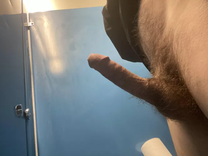 So horny at work i need dick