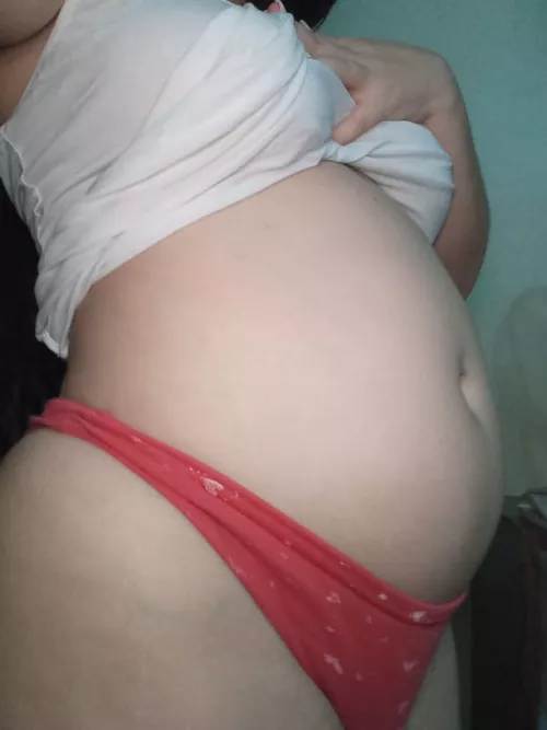 So pregnant do i look sexy to you? Would you like to see me?