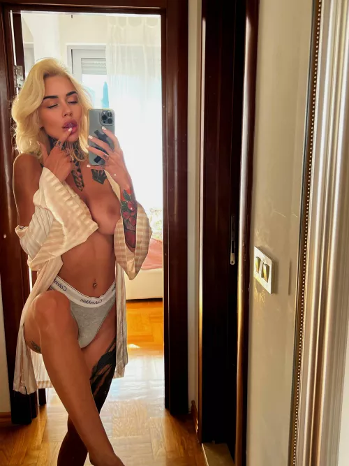 Students hiding their best bodies