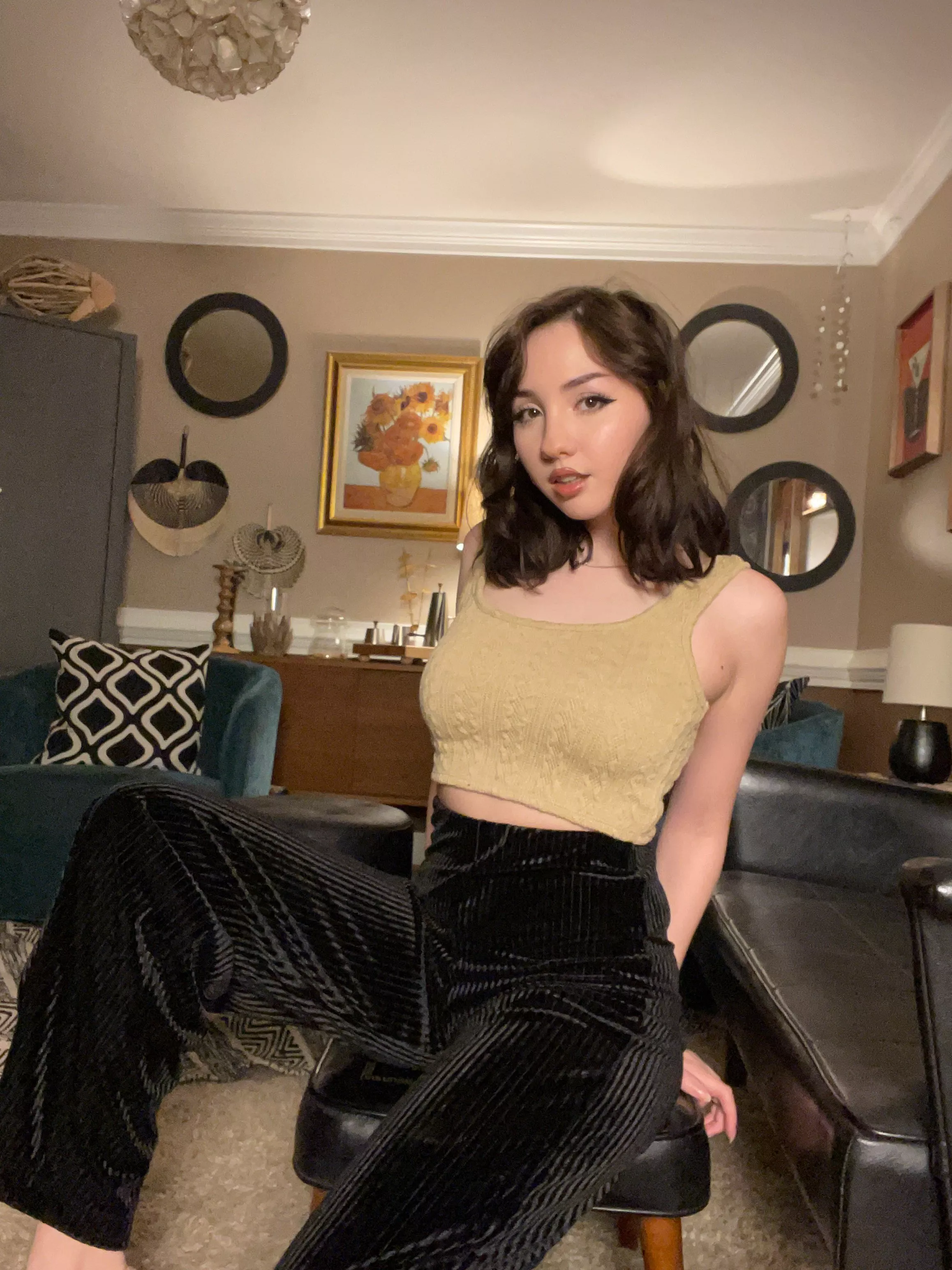 Tell me i'm perfect daddy😈🍑(23F)