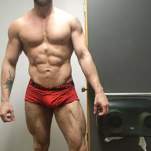 the bathrooms at my gym are singles....