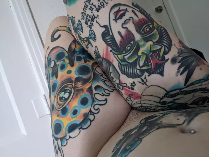 thicc thighs and tattoos