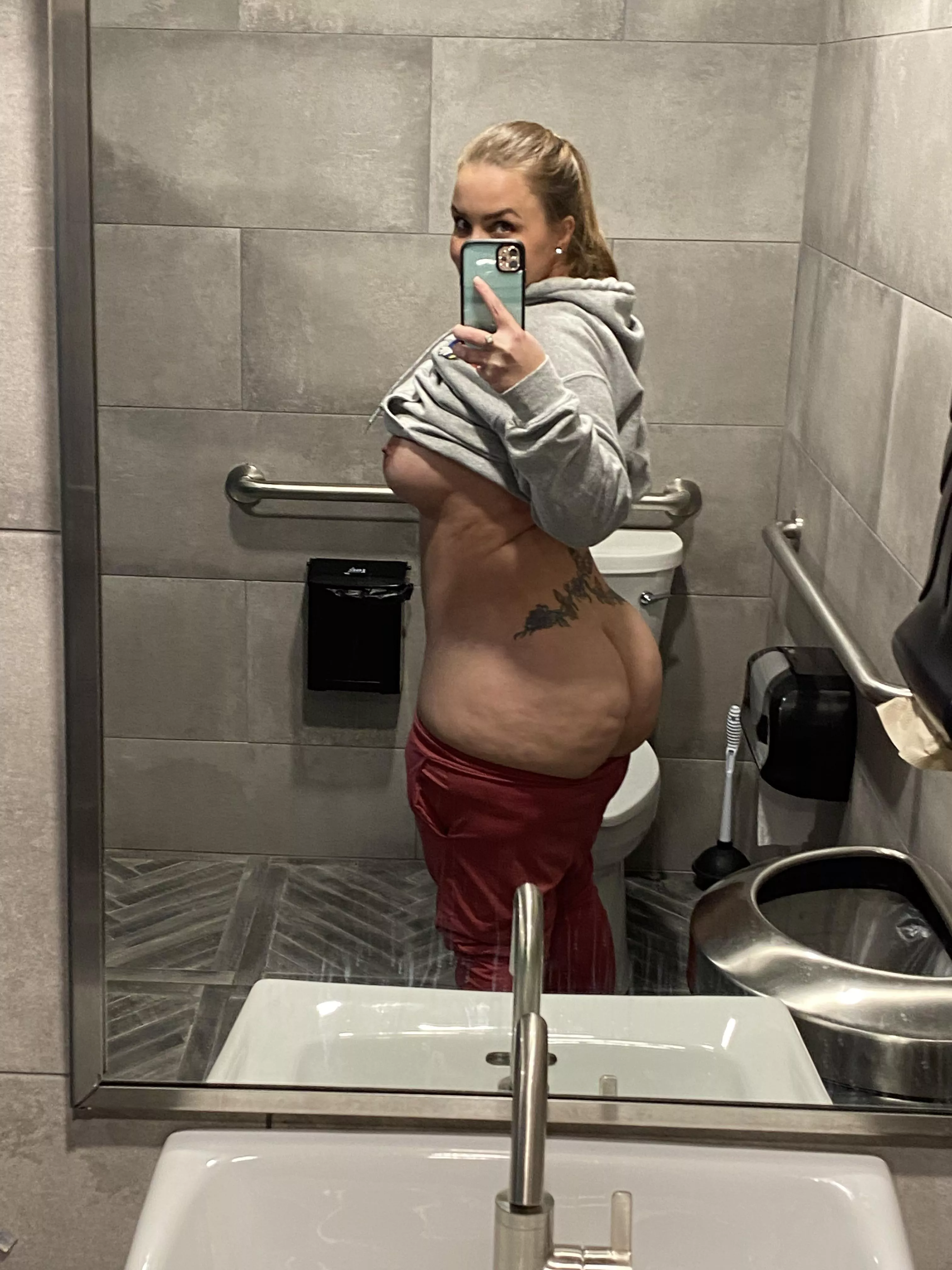 Thick in all the right places (f)