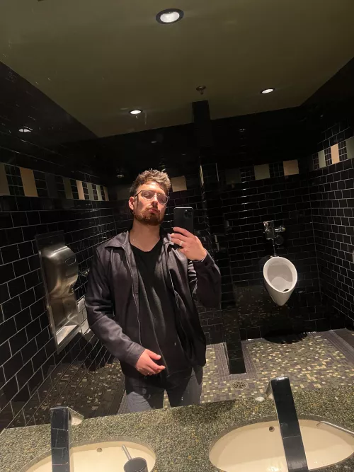 Three days with minimal sleep and my eyes look like they’re going to slide off my face. Send thoughts and prayers