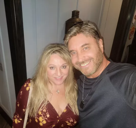 Took this picture as we were leaving the bar and headed back to my visiting friends hotel room. 1 hour later we were both fucking her soooo good! 🍆😎🍆