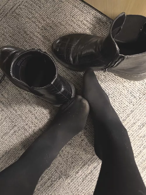 Who wants to massage my feet after a long day in the Office?