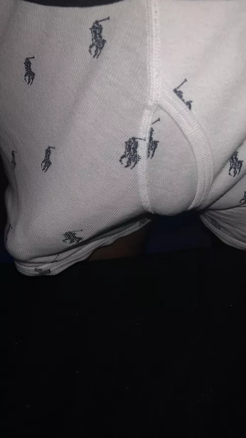 Who wants to see under? 🧐