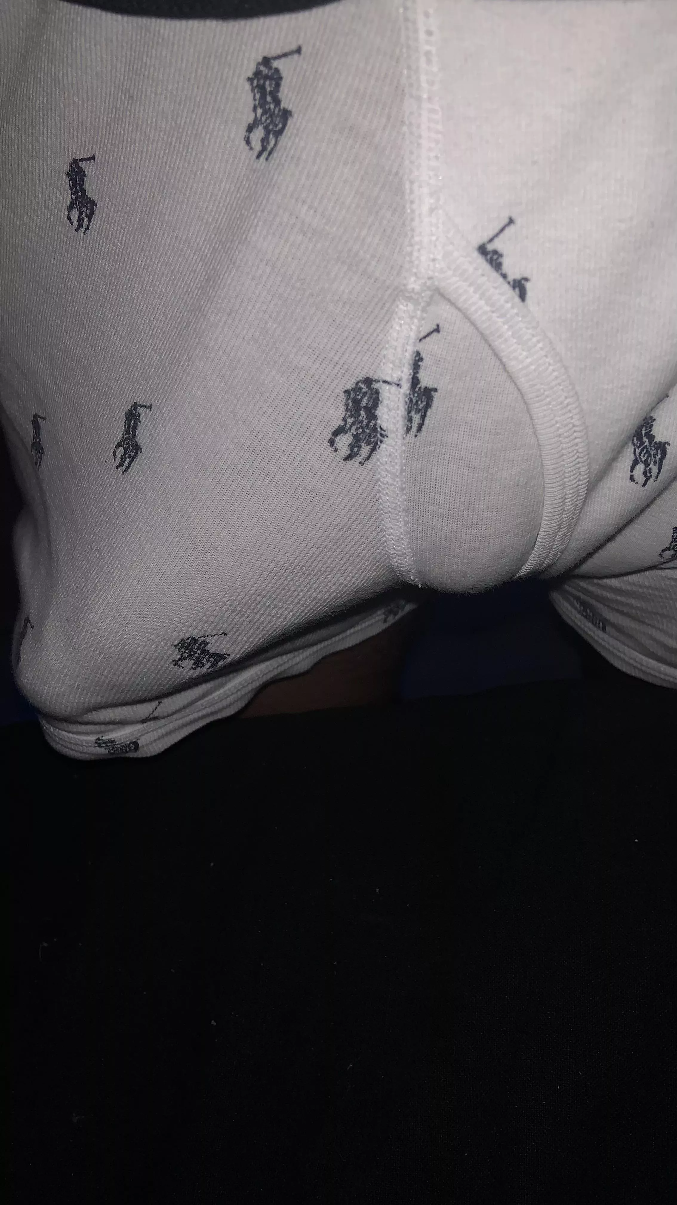 Who wants to see under? 🧐