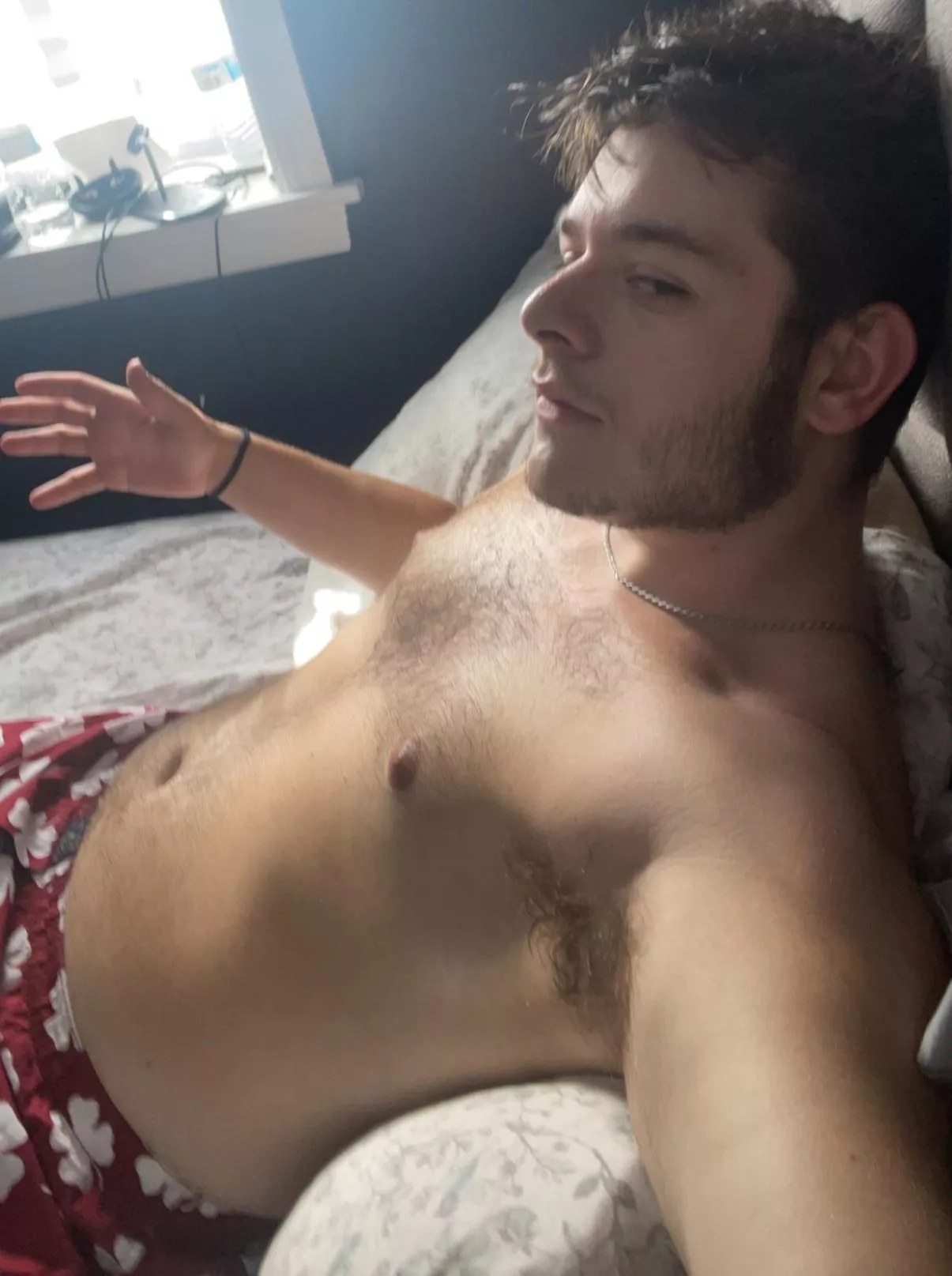 Who’s gonna pull off my boxers for me? Hmu!!