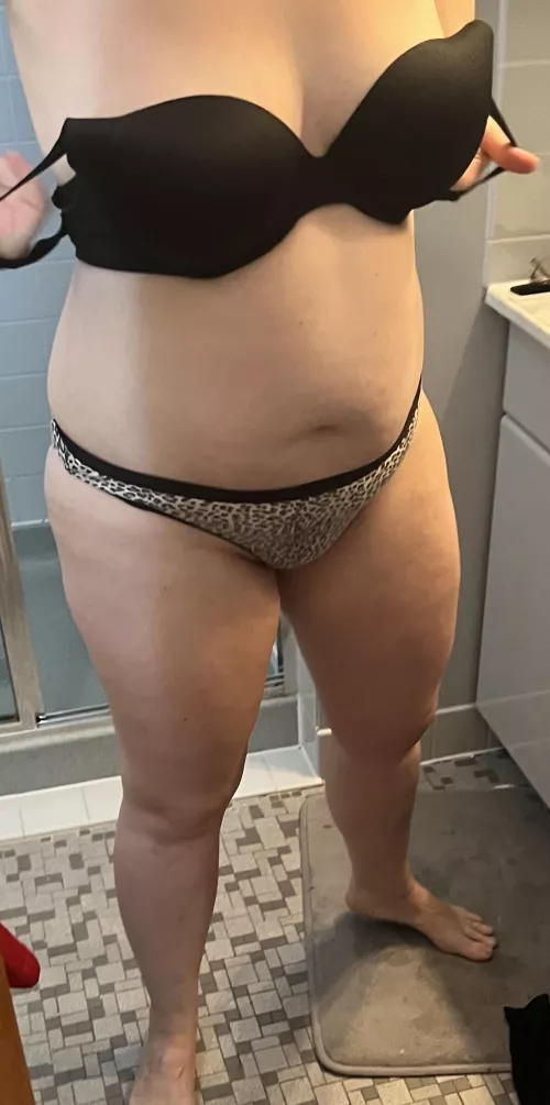 Wife’s mombod. 39 thoughts??