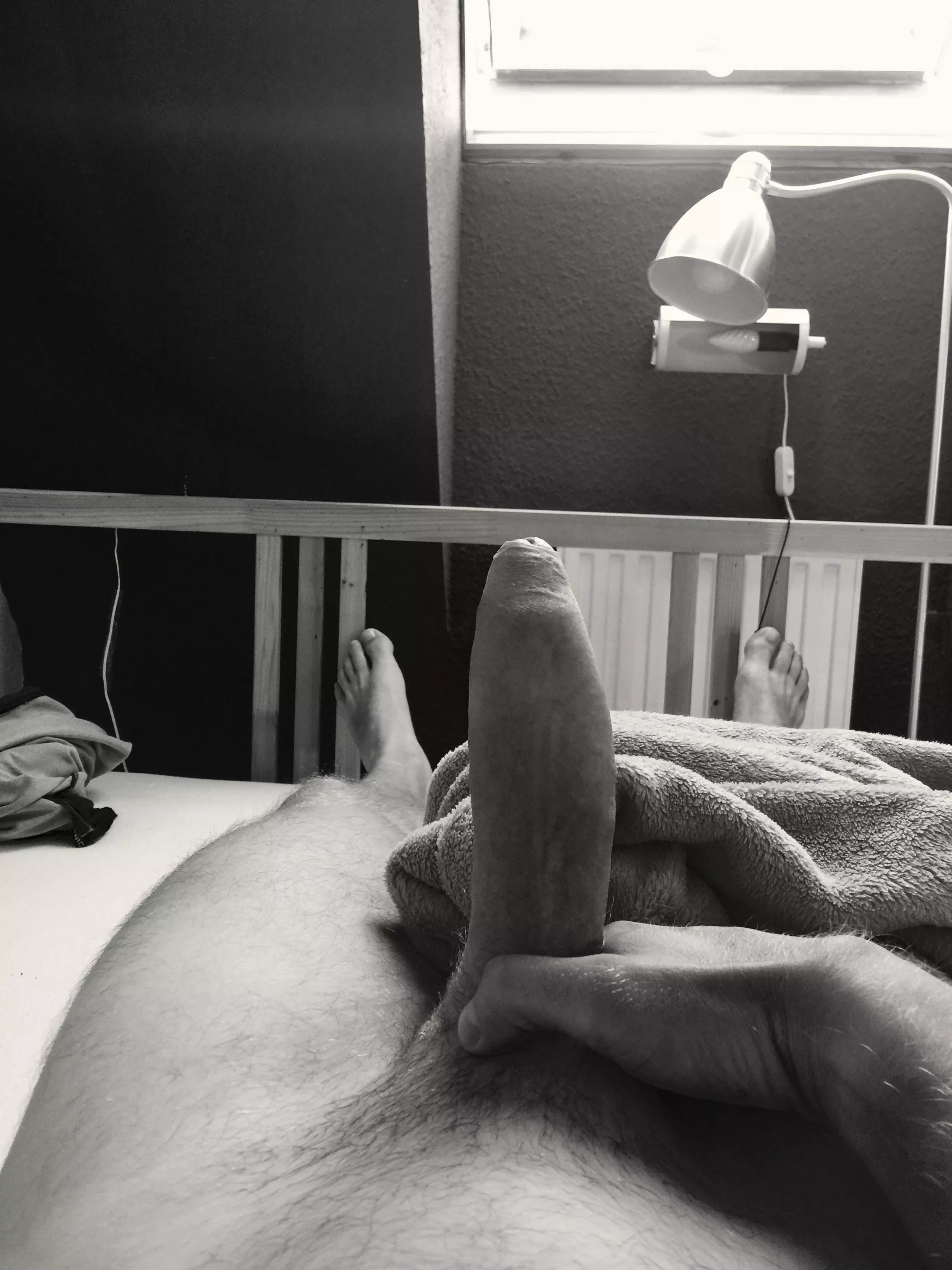 Woke up like this, foggy cold morning outside, warm and tight in bed