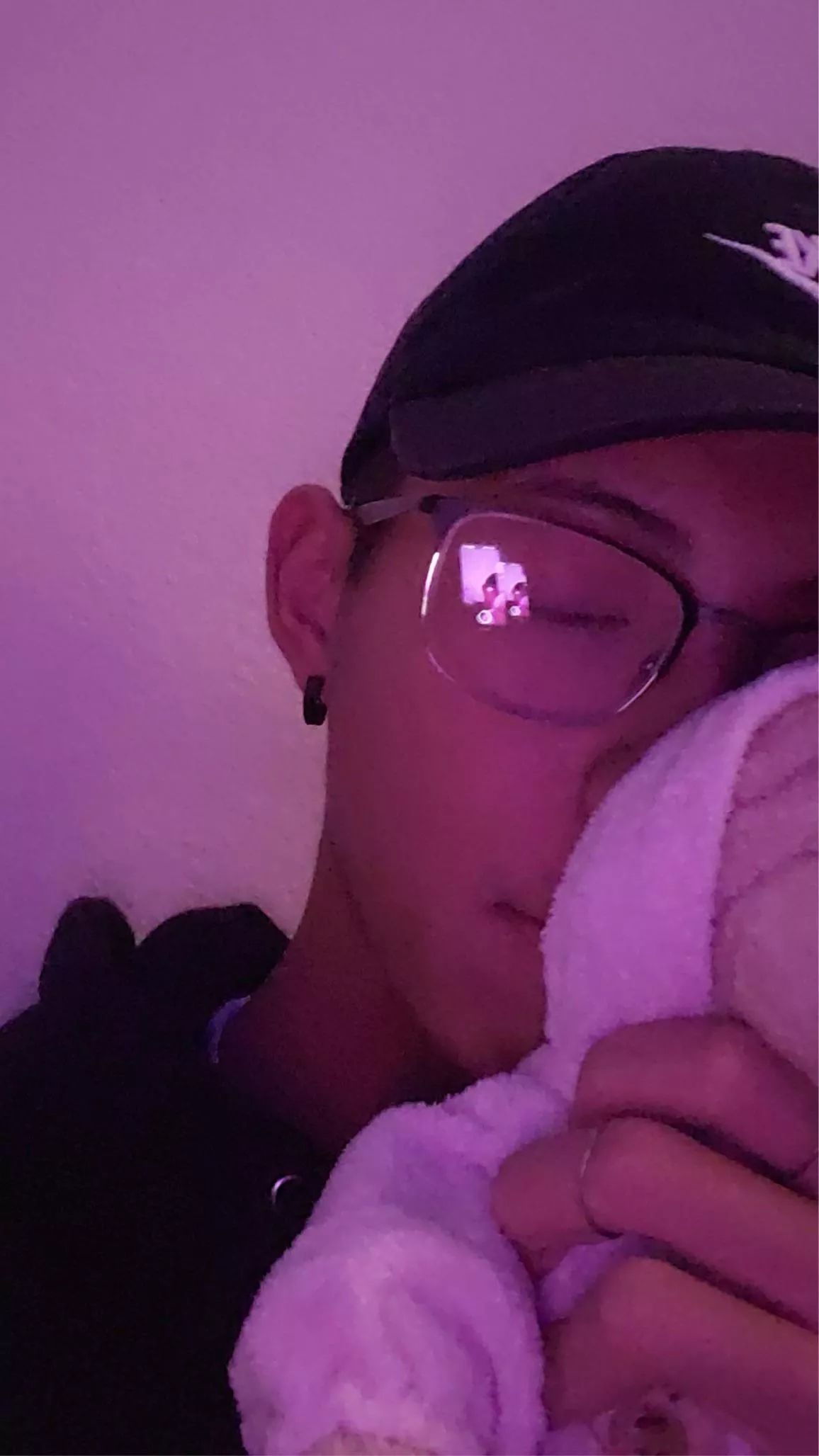 [19] Felt cute, might play some Overwatch now 😏