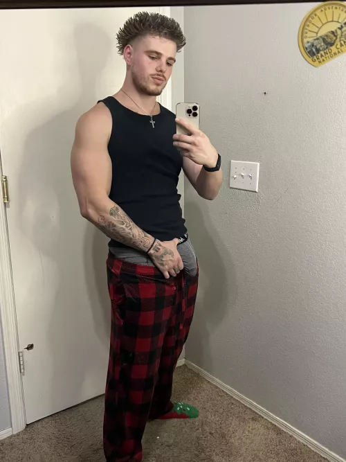 (21) I’m just wanting to be your favorite bro😘