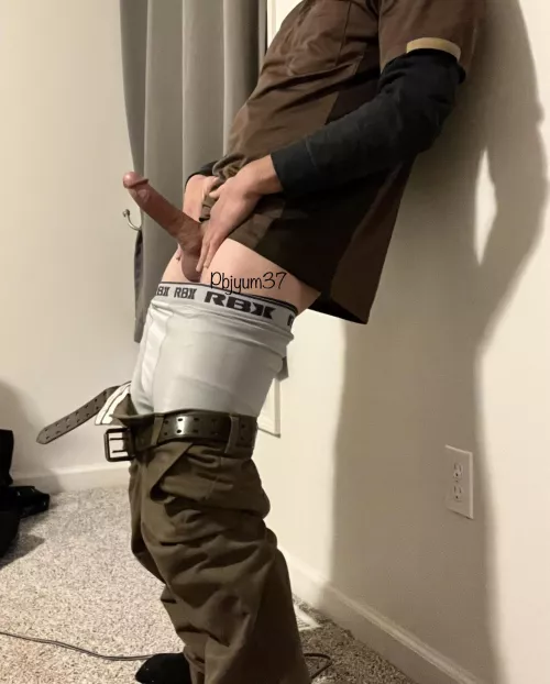 (39) Delivering joy all season, your package had arrived!