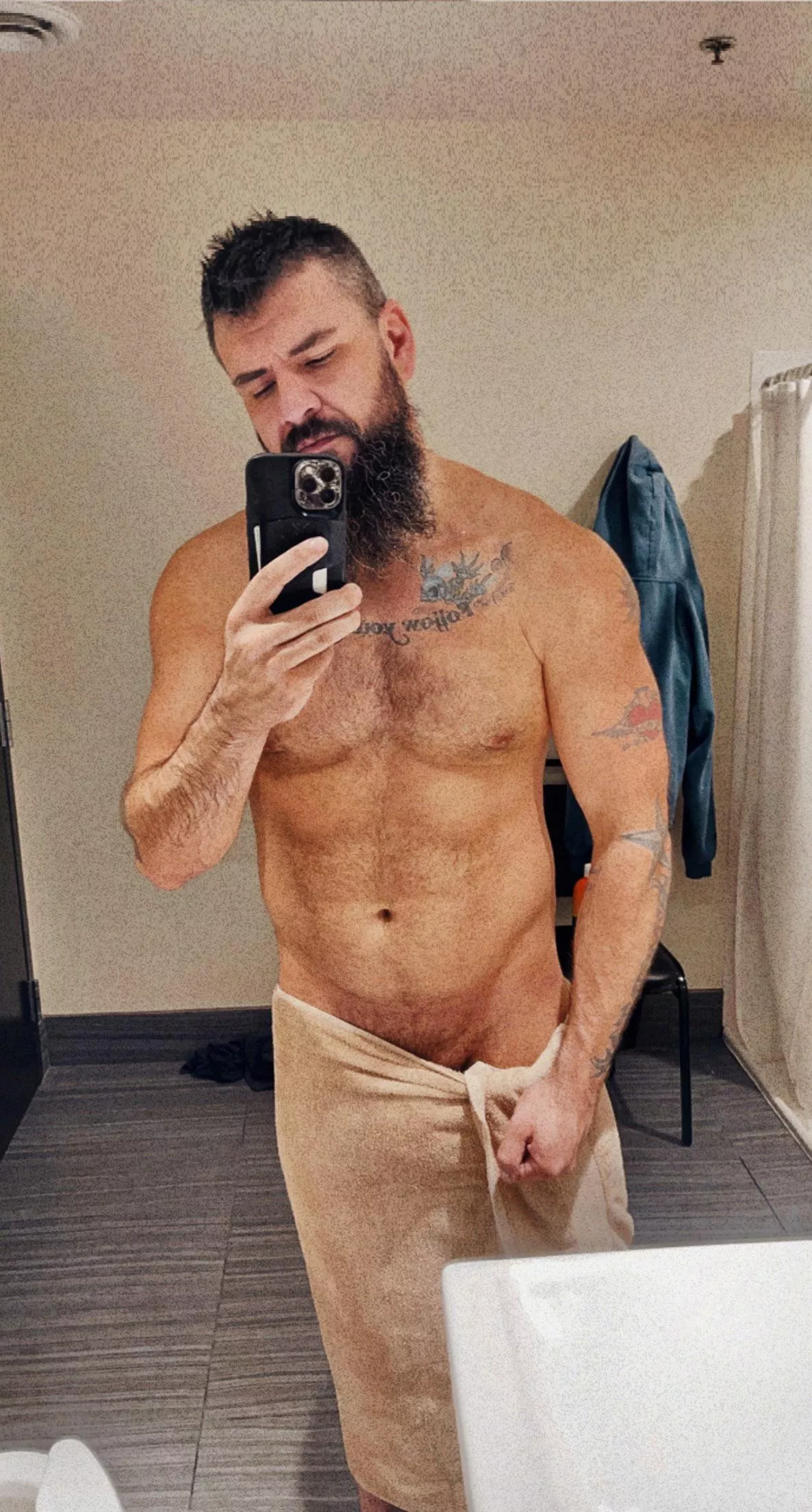 [39] it’s not a dadbod it’s a father figure