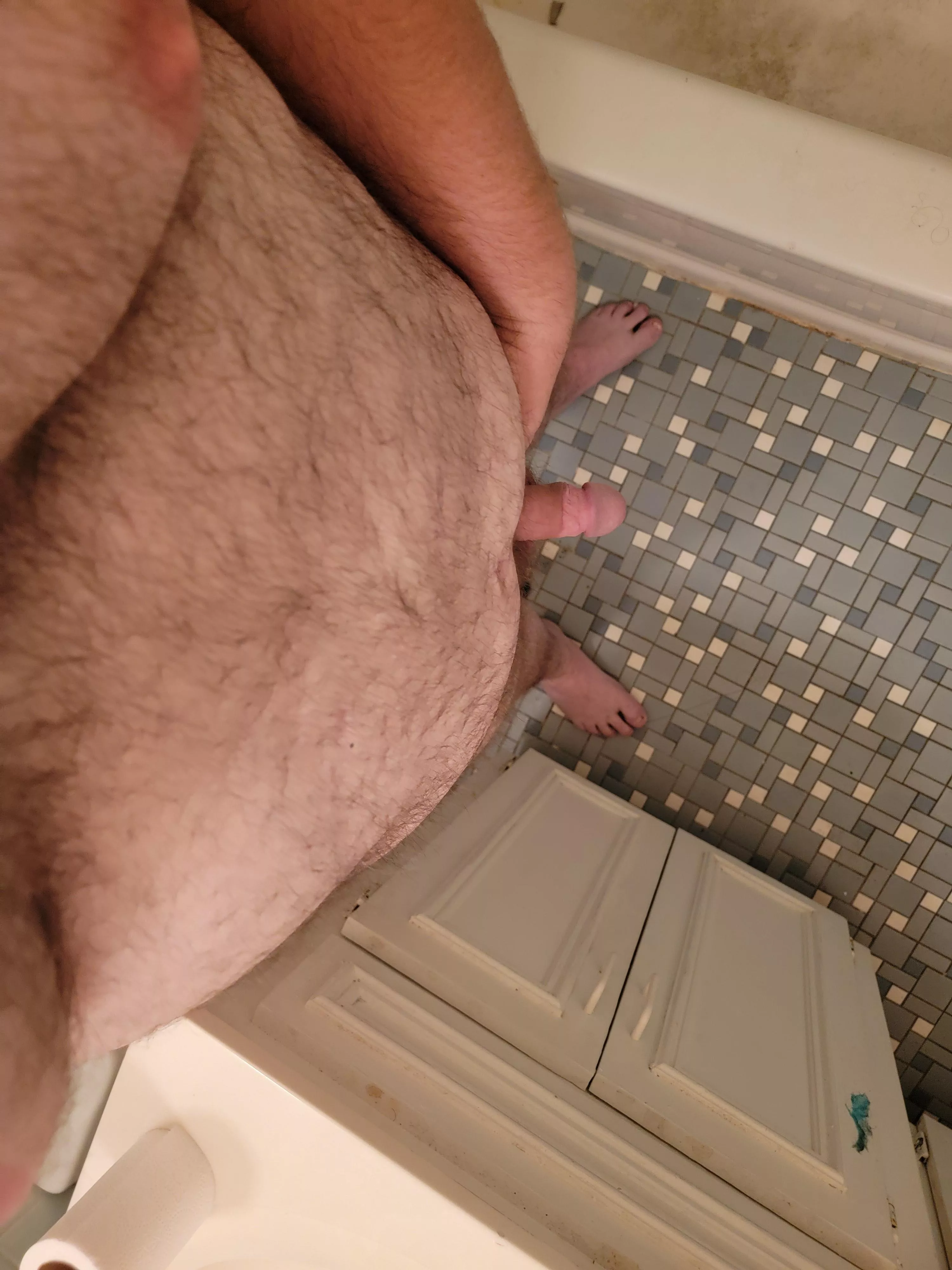 46 Lonely daddy looking for friends before going to work