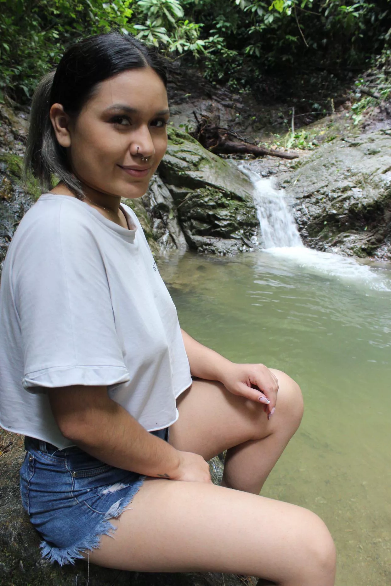 A waterfall and me not wearing a bra what more could you want🍃