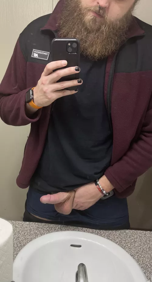 Beard and boner reporting for duty 🫡