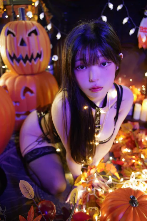 cum n see ..is what shes trying to say hahaha