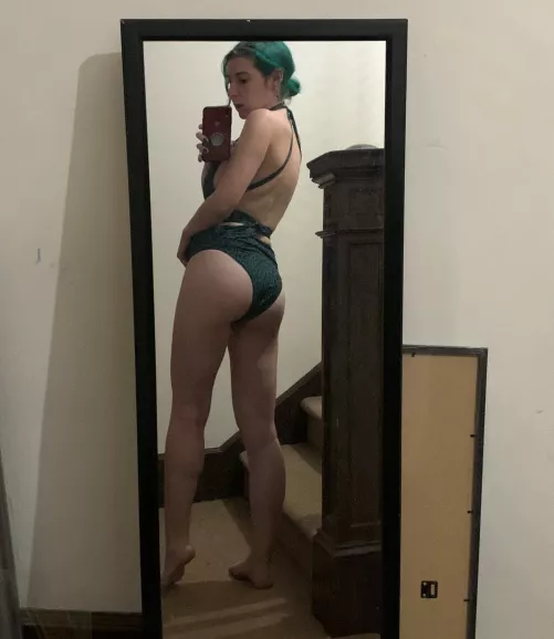 Cute bathing suit butt