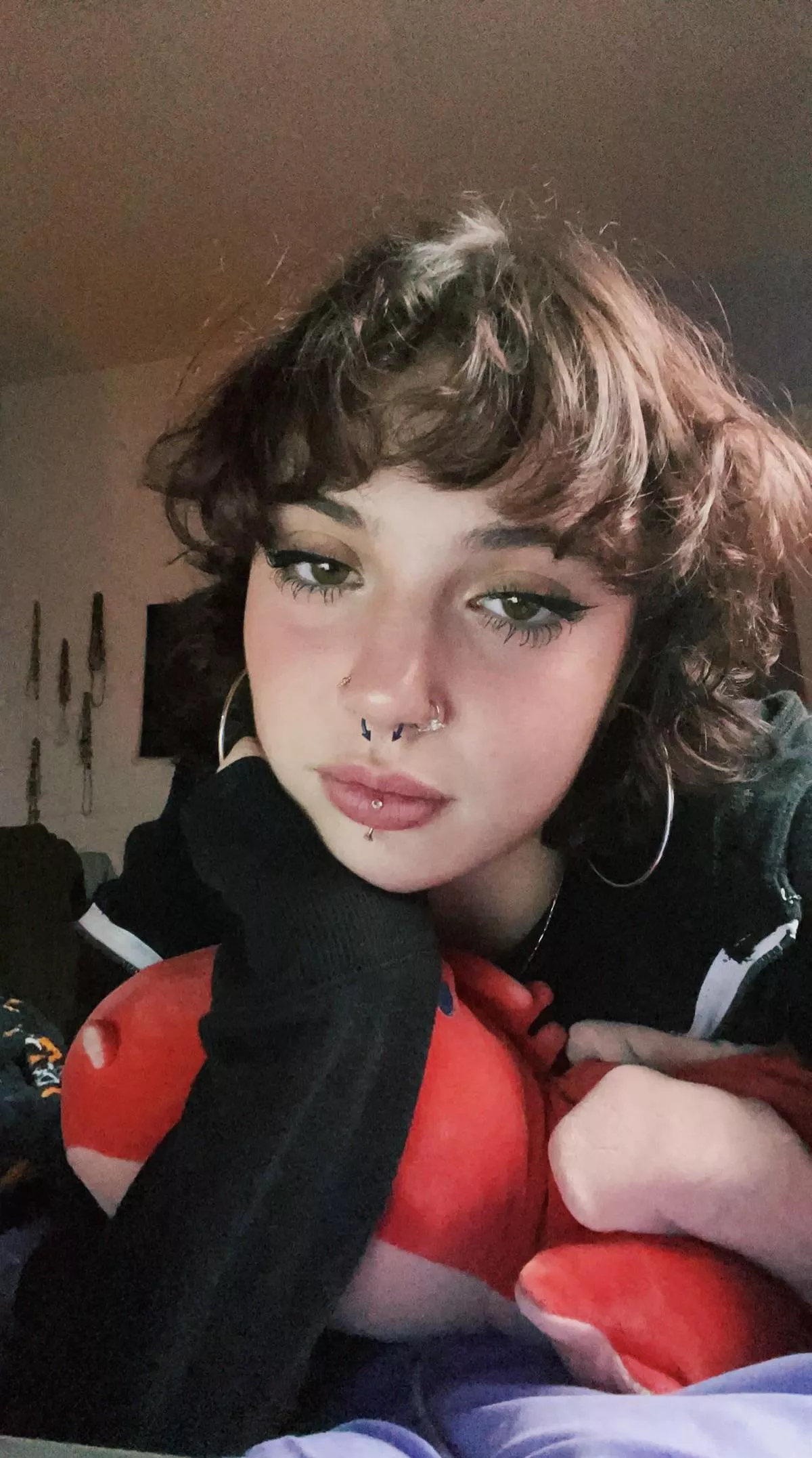 daydreaming about getting my pussy absolutely destroyed 💭☺️