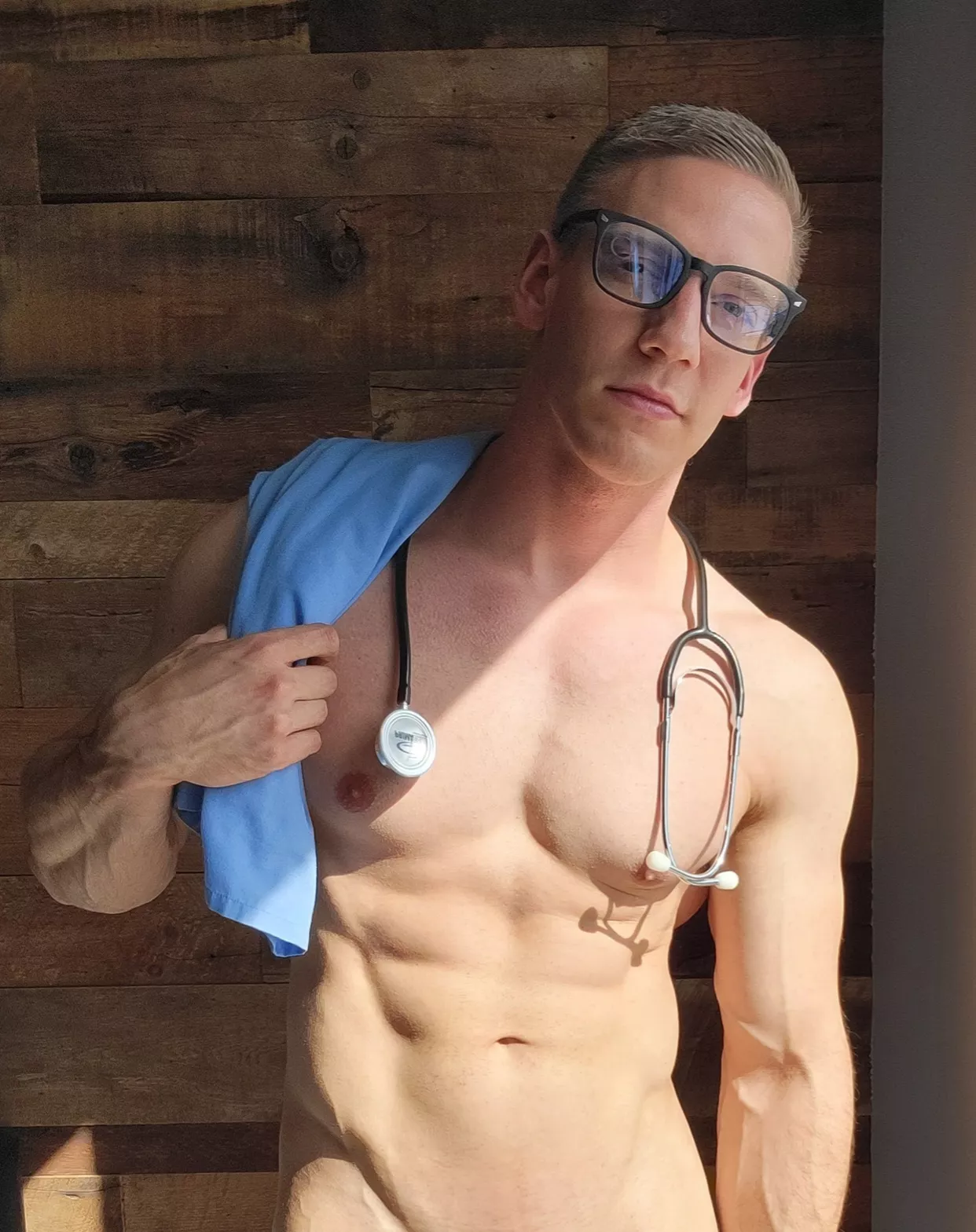 Did you call the Doctor ? 😏