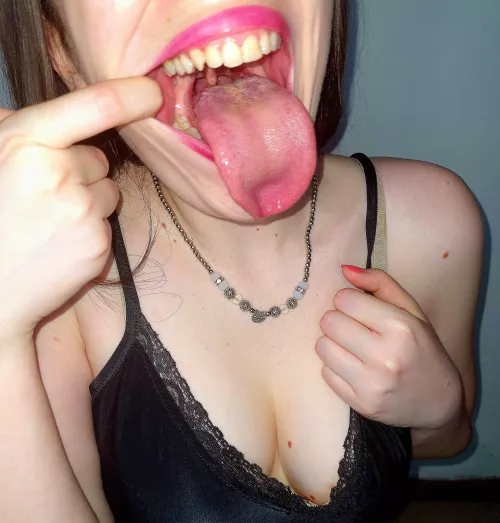 do you like my uvula? 🔥👅