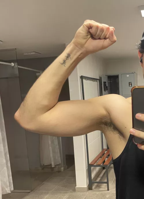 Do you like wet armpits?