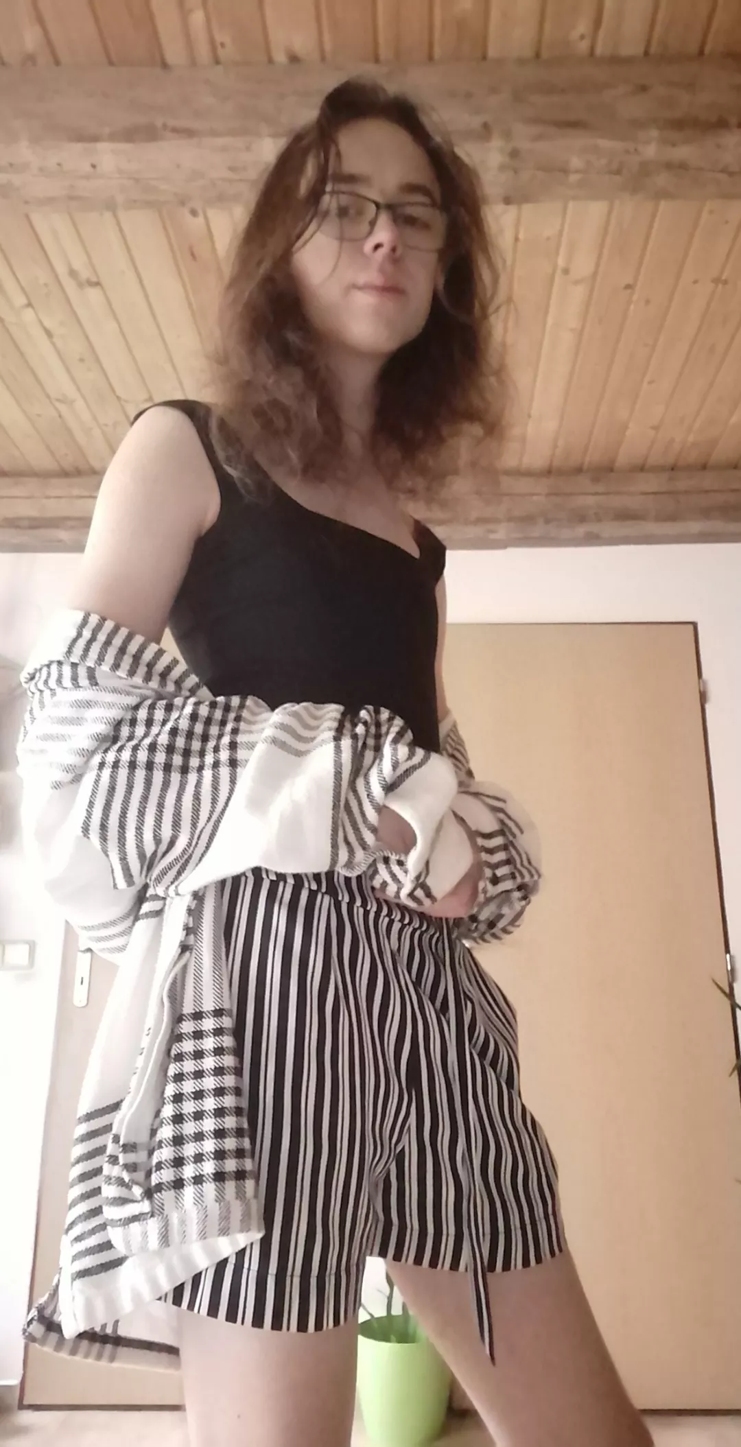 first time posting my face, hope y'all like me ^^