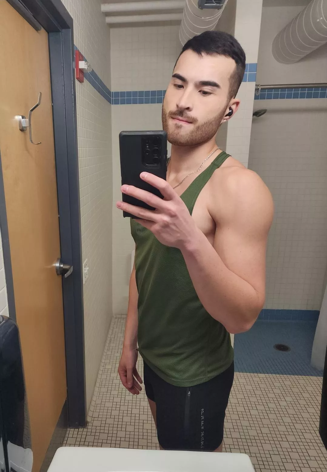 Got a haircut and trimmed/shaped my beard. Nothing like proper manscaping