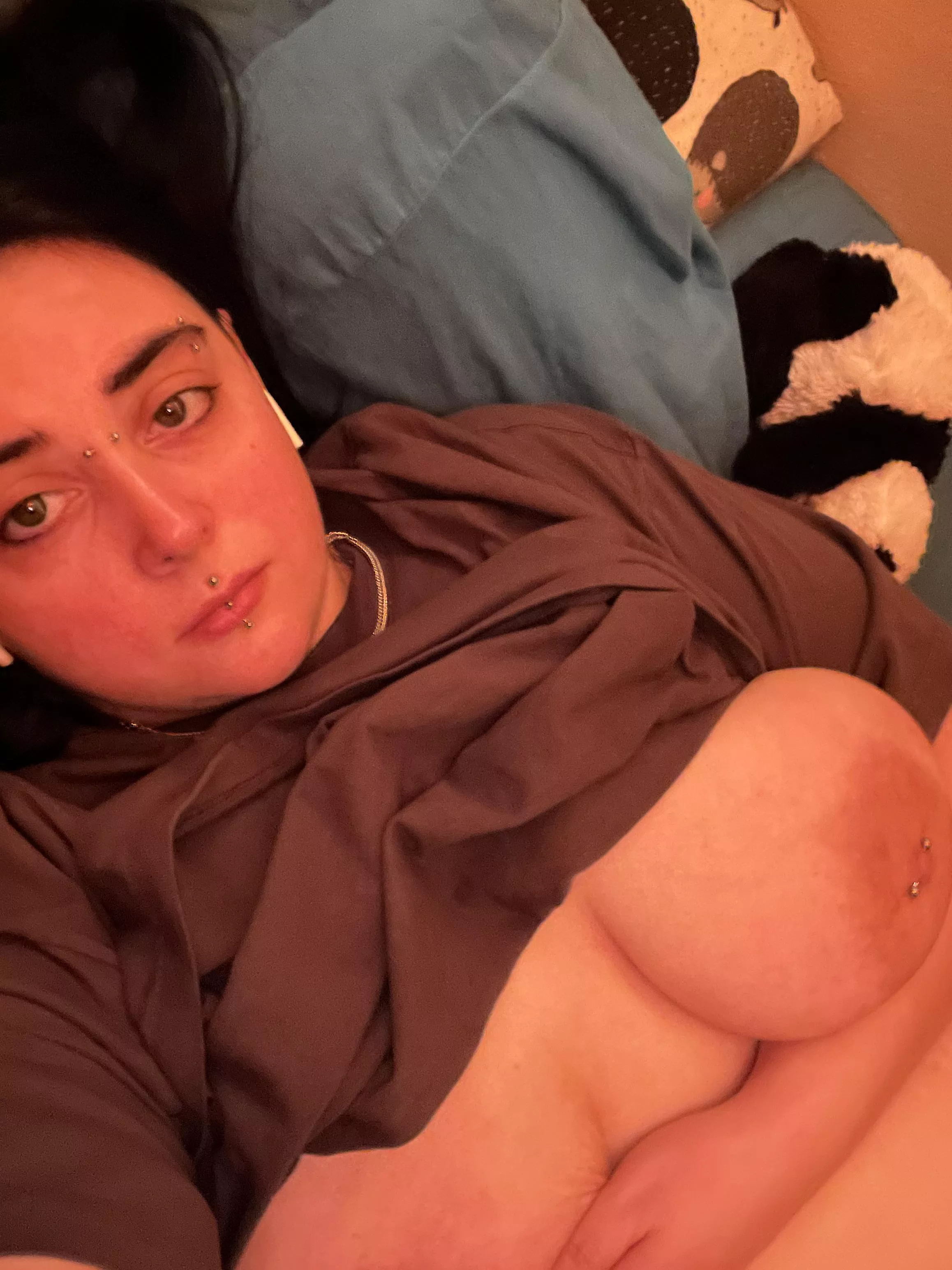 Got my nipples pierced today 😘