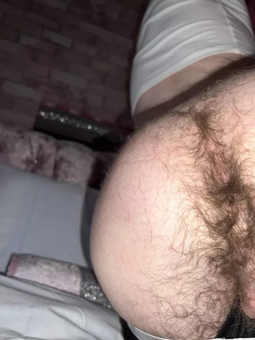 Hairy boi ass😜😈💦