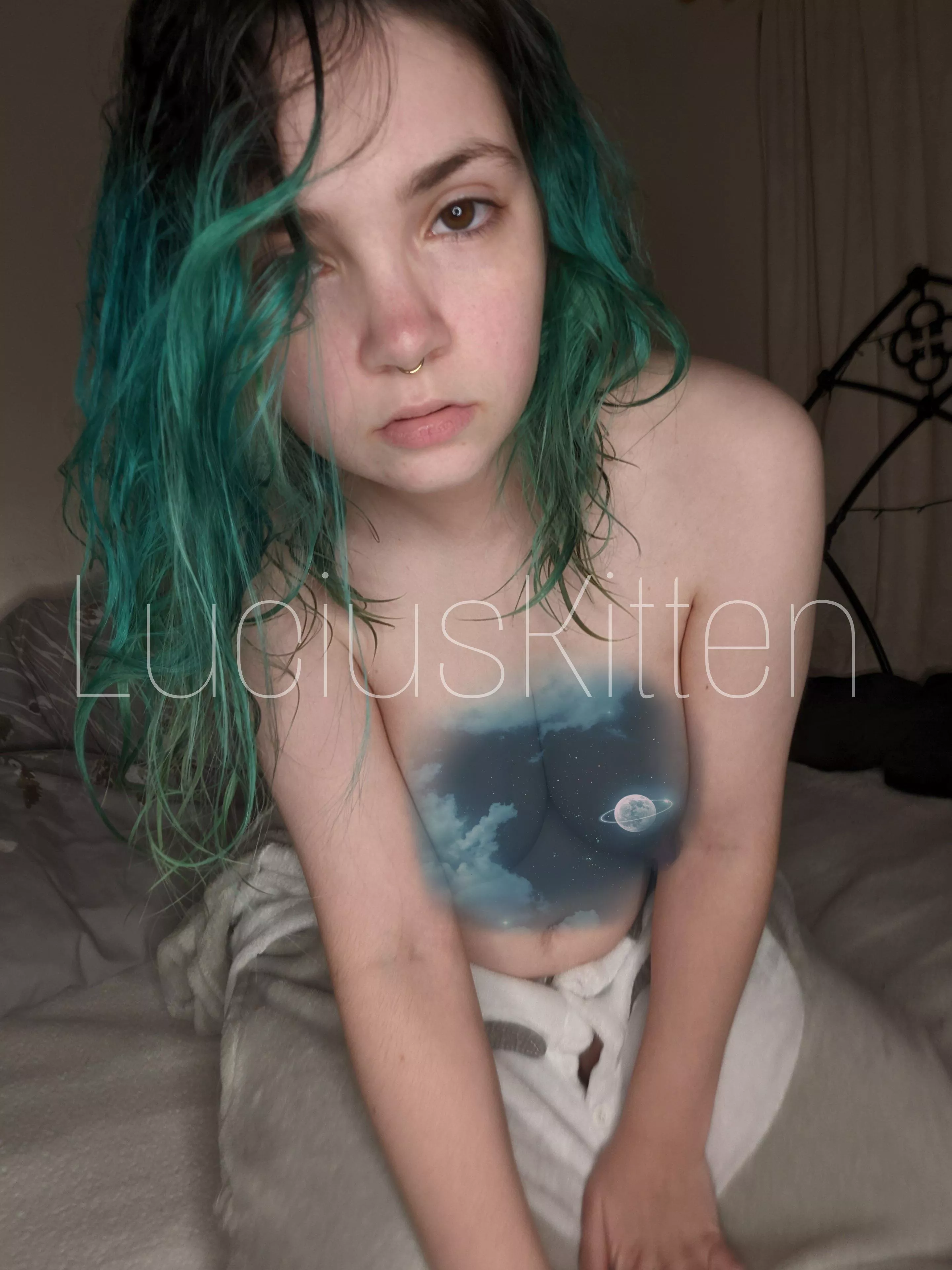 Have a pyjama party with me?