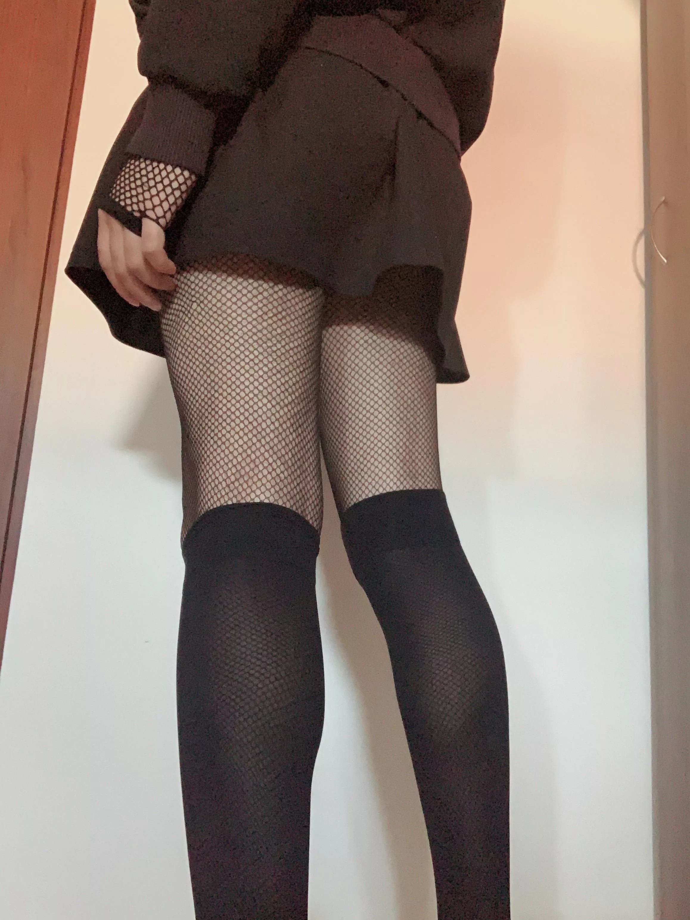 hi guys, i’m new here. please be fwendly :3