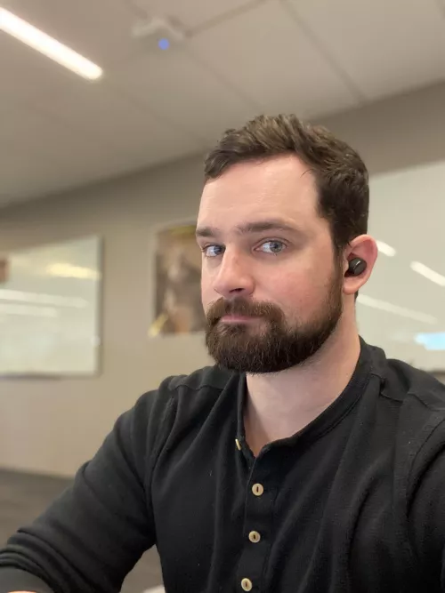 How’s everybody’s workday going? Happy Humpday!