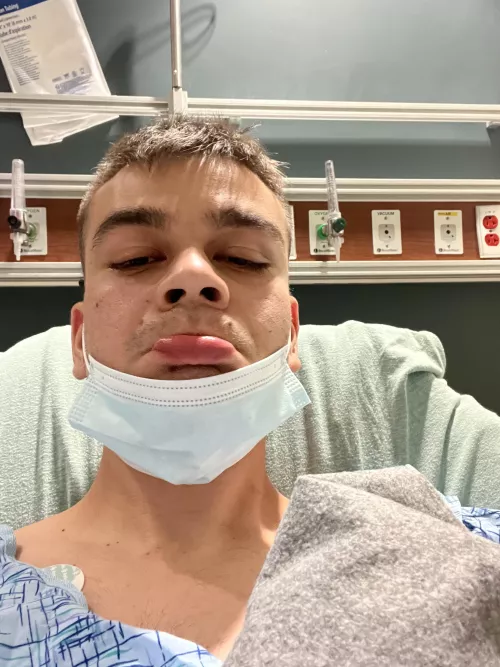 I am currently in hospital this community makes me feel handsome and positive. Wish me better ♥️