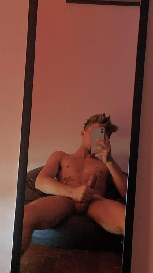 I need help, can you sit here?