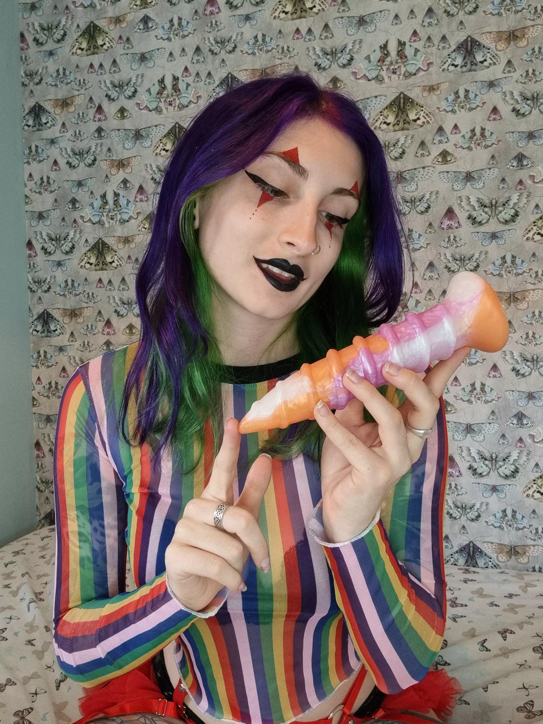 I need someone to look at me the way I look at my screw