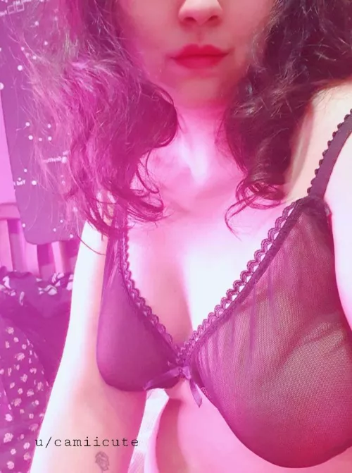 I think my tits are a bit small😣, what do you think?🙊