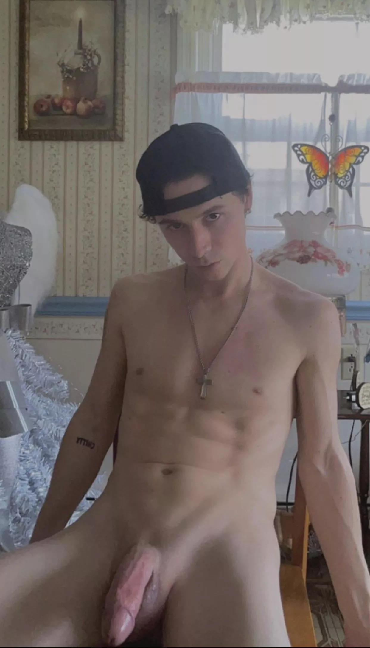 i would love if my dick was sucked in the morning right before work.. 🥺 could you help?