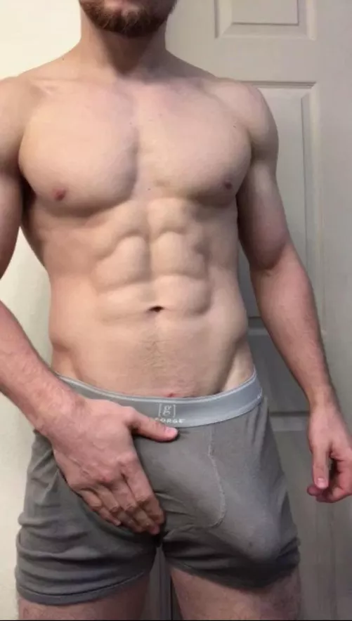 Into big balls, DMs open